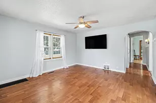 719 Diana St, Ludington, MI 49431 - Photo 6