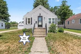 719 Diana St, Ludington, MI 49431 - Photo 1