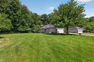 3025 S Wood Dale Dr, Jackson, MI 49203 - Photo 54