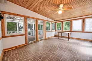 648 Sunset Ln, East Lansing, MI 48823 - Photo 20