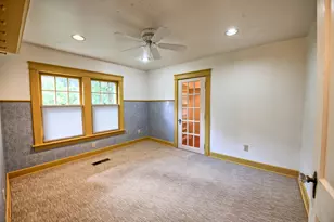 648 Sunset Ln, East Lansing, MI 48823 - Photo 32