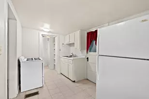 2717 Springmont Ave, Kalamazoo, MI 49008 - Photo 10