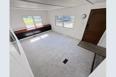 875 E Michigan Avenue #6, Marshall, MI 49068 - Photo 6
