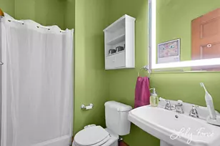 600 Broadway Ave NW, Grand Rapids, MI 49504 - Photo 40