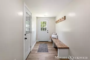 402 W Washington St, Sheridan, MI 48884 - Photo 6
