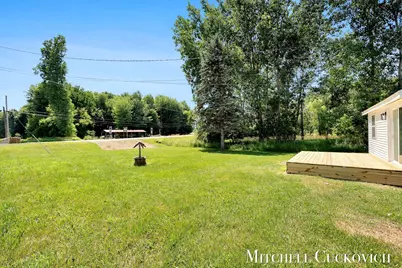 402 W Washington Street, Sheridan, MI 48884 - Photo 28