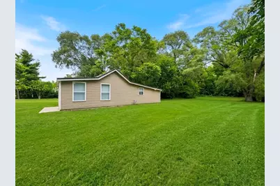 815 Milo Street, Benton Harbor, MI 49022 - Photo 2
