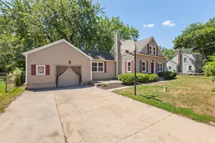 1055 Loren Rd, Adrian, MI 49221 - Photo 4