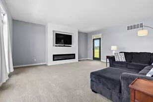 52075 45th St, Paw Paw, MI 49079 - Photo 6