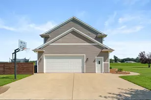 52075 45th St, Paw Paw, MI 49079 - Photo 32