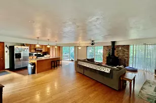 4771 S Lakeshore Dr, Ludington, MI 49431 - Photo 8