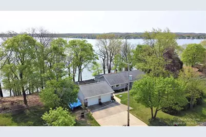 1827 Wamplers Heights Drive, Brooklyn, MI 49230 - Photo 2