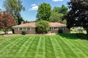 8745 Hawthorne Hills Dr, Tecumseh, MI 49286 - Photo 1