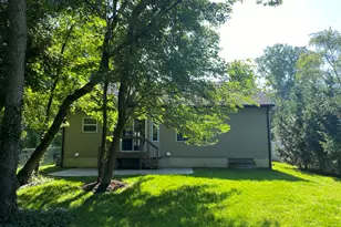 9915 Wayne Rd, Livonia, MI 48150 - Photo 38
