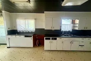 1632 5th St, Muskegon, MI 49441 - Photo 6