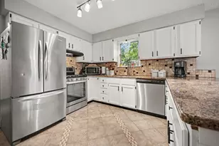 630 Midway Ave, Holland, MI 49423 - Photo 10