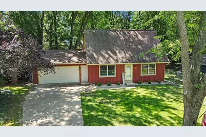 630 Midway Avenue, Holland, MI 49423 - Photo 2
