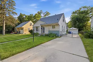 19353 Denby St, Bedford, MI 48240 - Photo 2