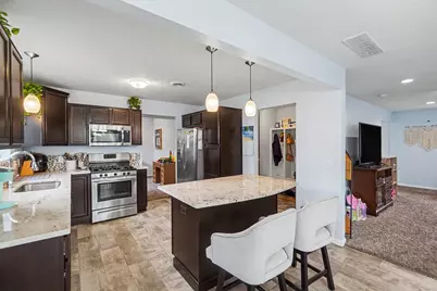 853 N Michigan Avenue, Fremont, MI 49412 - Photo 6