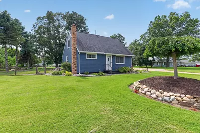 68958 Claire Street, Edwardsburg, MI 49112 - Photo 2