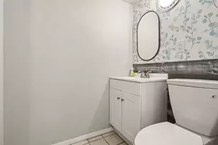 3051 Bluffwood Pl, Saint Joseph, MI 49085 - Photo 12