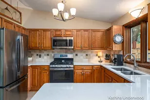 1346 Rosewood Ave SE, Grand Rapids, MI 49506 - Photo 10