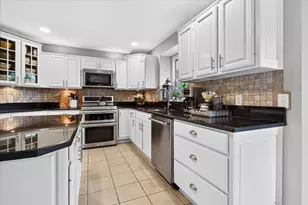 1411 Old Farm Ln, Saint Joseph, MI 49085 - Photo 14