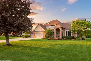 1411 Old Farm Ln, Saint Joseph, MI 49085 - Photo 1