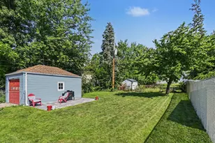 533 N Dexter Dr, Lansing, MI 48910 - Photo 18