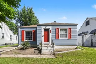 533 N Dexter Dr, Lansing, MI 48910 - Photo 2