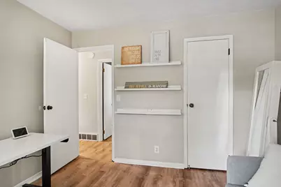 6146 Burton Street SE, Grand Rapids, MI 49546 - Photo 22