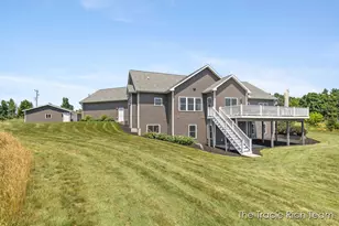 5930 12 Mile Rd NE, Rockford, MI 49341 - Photo 6
