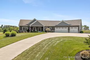5930 12 Mile Rd NE, Rockford, MI 49341 - Photo 4