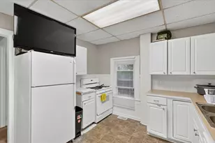 129 Palmer St NE, Grand Rapids, MI 49505 - Photo 16