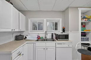 129 Palmer St NE, Grand Rapids, MI 49505 - Photo 14