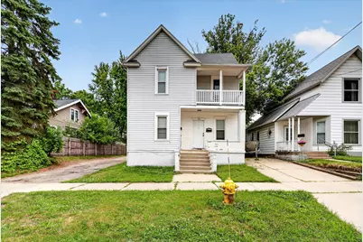 129 Palmer Street NE, Grand Rapids, MI 49505 - Photo 1