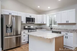 14123 Beardslee St NE, Greenville, MI 48838 - Photo 8