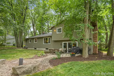 7569 Woodvale Street SE, Grand Rapids, MI 49546 - Photo 28