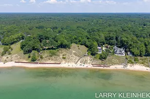 5645 N Lakeshore Dr, Holland, MI 49424 - Photo 186