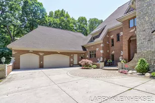 5645 N Lakeshore Dr, Holland, MI 49424 - Photo 78