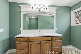 5645 N Lakeshore Dr, Holland, MI 49424 - Photo 66