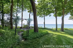5645 N Lakeshore Dr, Holland, MI 49424 - Photo 88