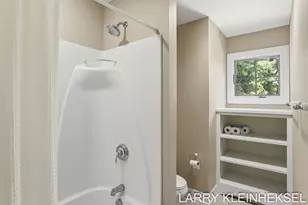 5645 N Lakeshore Dr, Holland, MI 49424 - Photo 108