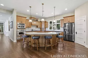 5645 N Lakeshore Dr, Holland, MI 49424 - Photo 30