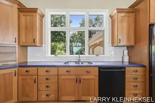 5645 N Lakeshore Dr, Holland, MI 49424 - Photo 136
