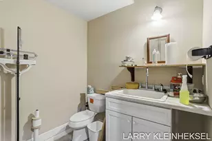 5645 N Lakeshore Dr, Holland, MI 49424 - Photo 100