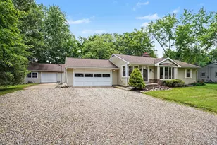 702 N Orient St, Kalamazoo, MI 49004 - Photo 2