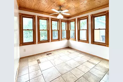 210 E Ash Street, Three Oaks, MI 49128 - Photo 10