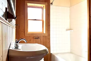 210 E Ash St, Three Oaks, MI 49128 - Photo 18