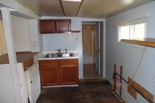 441 Adams St, Jackson, MI 49202 - Photo 10